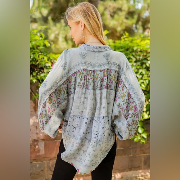 #317 CLOSEOUT FIRM 🌸New Boho Embroidered Batwing Button Up Blouse - Picture 2 of 3